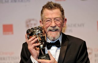 El actor británico John Hurt, nominado al Oscar por sus participaciones en “Expreso de medianoche” y “El hombre elefante”, falleció a los 77 años a causa de cáncer de páncreas. (EFE)