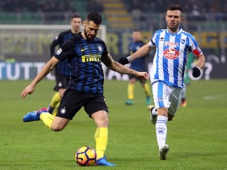 Inter goleó 3-0 al Pescara y llegó a siete triunfos en fila para ascender al cuarto lugar de la clasificación. (EFE)