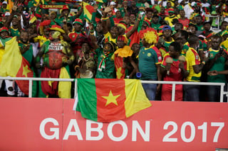 Senegal, una de las selecciones favoritas en la Copa Africana, cayó por penales ante Camerún. (AP)