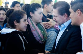 Gestiones. José Rosas Aispuro, gobernador de Durango, hace gestiones para incrementar el presupuesto educativo. (GOBIERNO DEL ESTADO)