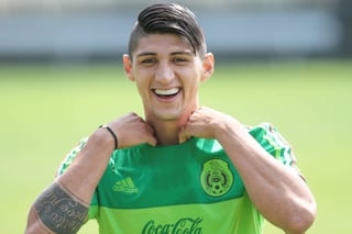Alan Pulido espera que su regreso a la Selección Mexicana sea permanente.  (Fotografía de archivo)