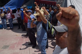 A las 10:00 horas, integrantes de la CNTE marcharán de Los Pinos al Senado. (ARCHIVO)