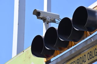 Ojo policiaco. En Torreón se han instalado 220 cámaras para la videovigilancia, en distintos puntos de la ciudad. (EL SIGLO DE TORREÓN)