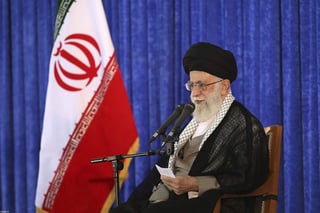Jameneí señaló que son 'mentira' tanto las declaraciones estadounidenses de que 'la opción militar está sobre la mesa' como las advertencias de responsables europeos. (ARCHIVO)