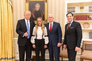  Reunión. Lilián Tintori, esposa del opositor venezolano encarcelado Leopoldo López, visitó a Trump.
