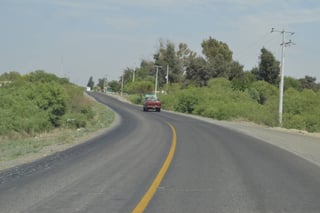 Ampliación. Se autorizó un recurso adicional para trabajar en la ampliación de la carretera que va al municipio de Tlahualilo.