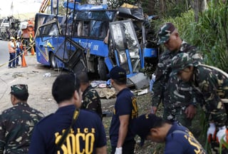 Las víctimas mortales son el conductor y 13 estudiantes de la universidad BestLink de la Ciudad de Quezon que participaban en una excursión escolar. (EFE)