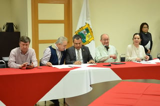 Rápida. Empresarios  y representantes del Gobierno del Estado y del Municipio realizaron la primera reunión del ISN del 2017. (Fernando Compeán)