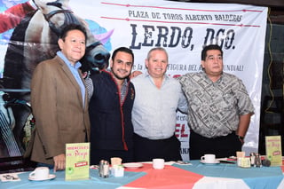 Pablo Hermoso de Mendoza actuará en un sensacional “mano a mano” con el matador yucateco Michel Lagravere, conocido ahora simplemente como “Michelito”. (EL SIGLO DE TORREÓN)