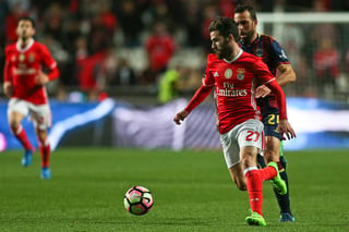 Benfica de Portugal no contó con la participación del mexicano Raúl Jiménez. 