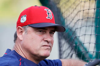 John Farrell, coach de Boston, dijo que el equipo intentará robar más bases en la temporada. (AP)