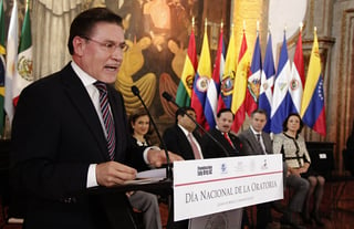 Anuncio. El gobernador José Rosas Aispuro dio a conocer que Durango será la sede del concurso nacional.