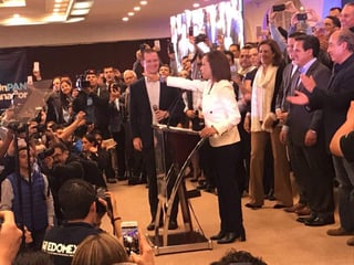Acompañada de los líderes de Acción Nacional, Vázquez Mota fue designada por unanimidad como la candidata al gobierno del Estado de México. (TWITTER)