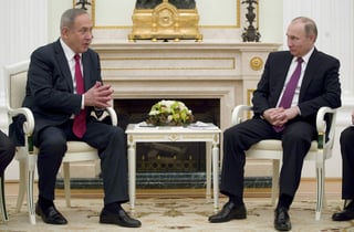 Netanyahu elogió el papel desempeñado por Rusia en la lucha contra el grupo Estado islámico y otros extremistas radicales en Siria. (EFE)