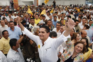 Anima. Silvano Aureoles Conejo, quien urgió a la militancia a unir esfuerzos.