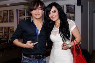La actriz y cantante mostró su apoyo a su hijo Julián Figueroa.