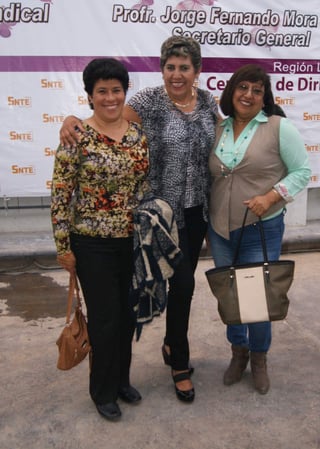 María Concepción, Bertha Alicia y Lety.
