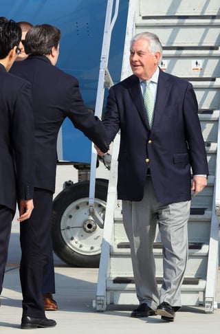 Durante su visita de dos días, Tillerson tiene previsto reunirse hoy con su homólogo surcoreano, Yun Byung-se, y el presidente en funciones del país asiático, Hwang Kyo-ahn. (EFE)