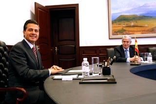 Visita. El presidente recibió ayer al ministro español, Alfonso Dastis. 