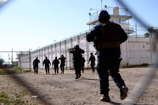 Acompañado. Esparragoza se dio a la fuga de la prisión de Arugato, acompañado de más integrantes del cártel de Sinaloa. 