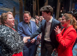  Trudeau se acercó a Nueva York para ver el musical Come From Away en Broadway. (AP) 