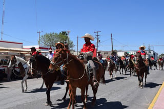 Tradición. Son 14 años que organizan La Cabalgata, recordando el paso de Juárez por Matamoros.