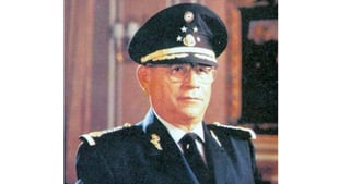 Riviello Bazán se desempeñó como titular de la Sedena en 1988, durante el mandato de Carlos Salinas de Gortari. (TWITTER) 
