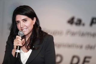 Alejandra Barrales solicitó su reincorporación al Senado. (ARCHIVO) 