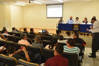 Charla. Se ofreció conferencia dirigida a la ciudadanía para la detección de los delitos electorales. (GUADALUPE MIRANDA)