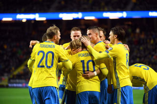 Con la victoria, Suecia se mantiene en el segundo lugar del Grupo A. (EFE)