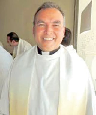 Acciones. El padre Juan Manuel Riojas, fue retirado de sus funciones al frente del Seminario.