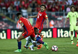 La selección andina maniató a su rival en turno para sumar puntos en su lucha por ir al Mundial de Rusia. (AP)
