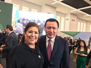 El secretario de Gobernación, Miguel Ángel Osorio Chong, encabezó el acto. (ESPECIAL)