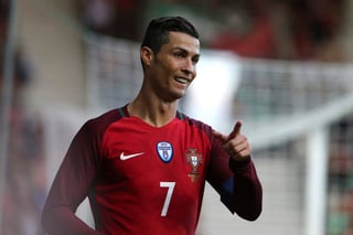 Cristiano Ronaldo, es el deportista mejor pagado en Twitter. (ARCHIVO)