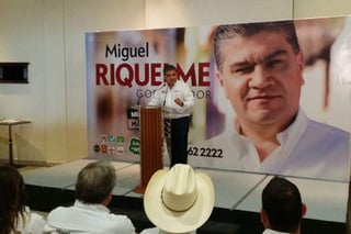 Excepción. Según la Ibero, confirmaron todos los candidatos menos Miguel Riquelme. 
