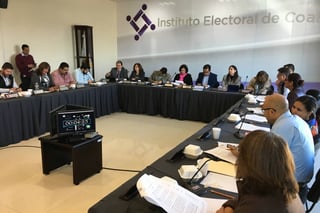 De acuerdo. Fue durante la sesión extraordinaria del Consejo General del Instituto Electoral de Coahuila (IEC) celebrada la noche de ayer que se aprobó la inclusión de este sobrenombre. (EL SIGLO DE TORREÓN)