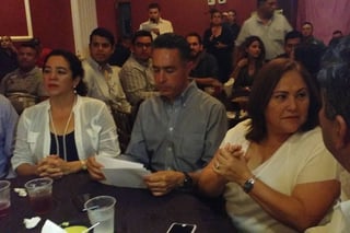 Propuestas. Guillermo Anaya sostuvo una reunión con representantes de diferentes sectores en Monclova. (EL SIGLO DE TORREÓN)
