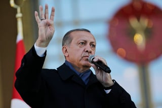 Decisión. La junta electoral de Turquía rechazó los pedidos de la oposición para anular el resultado de referendo. 