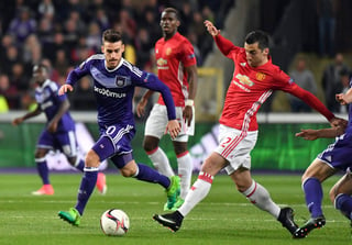 Manchester United y Anderlecht empataron a un tanto en el partido de ida de los cuartos de final de la Europa League. (AP)