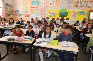 En la región, regresarán a las aulas a sus actividades correspondientes en las escuelas de nivel básico que corresponde preescolar, primaria y secundaria. (ARCHIVO)