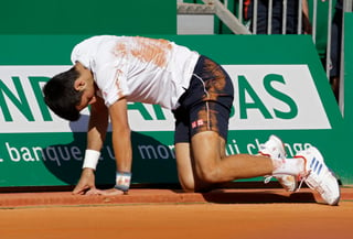 Novak Djokovic sigue de capa caída y ahora cayó en tres sets ante David Goffin. (AP)