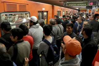 Hasta el momento las autoridades del Metro no han dado información al respecto. Pese a la situación no se reportaron personas heridas. (ARCHIVO)