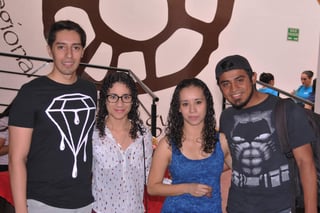 Rodolfo, Diana, Patricia y Raymundo.
