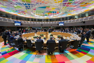 Preparan. Los 27 líderes de la UE aprobaron sin demasiados tropiezos, en una breve cumbre, las directrices de la negociación.