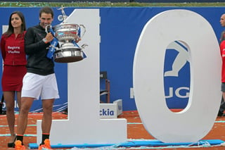 El tenista español Rafael Nadal conquistó su décimo torneo de Barcelona. (EFE)