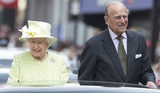 Desde 1952, el esposo de la Reina ha acudido a un total de 22,191 actos y continuará con sus compromisos oficiales adquiridos hasta finales del mes de agosto. (ARCHIVO)