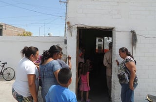 Problema. Desesperados por la falta de agua, vecinos del ejido San Felipe protestaron en Simas. 
