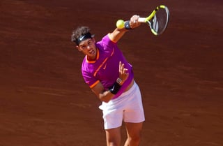 Rafael Nadal pasó muchos problemas para derrotar 7-6, 3-6, 6-4 al italiano Fabio Fognini. (AP)