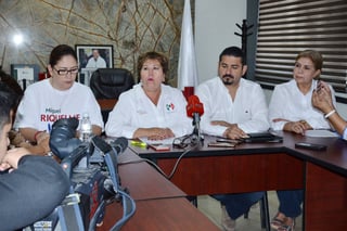 Rechazan. Reacciones de protesta generaron las expresiones del candidato Guillermo Anaya contra lideresas del PRI. (Fernando Compeán)