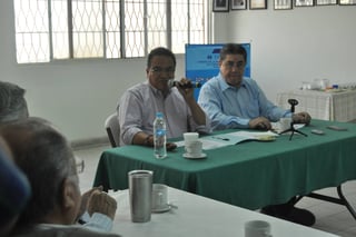 Campaña. El candidato tuvo un encuentro con integrantes del Consejo Lagunero de la Iniciativa Privada. (EL SIGLO DE TORREÓN)